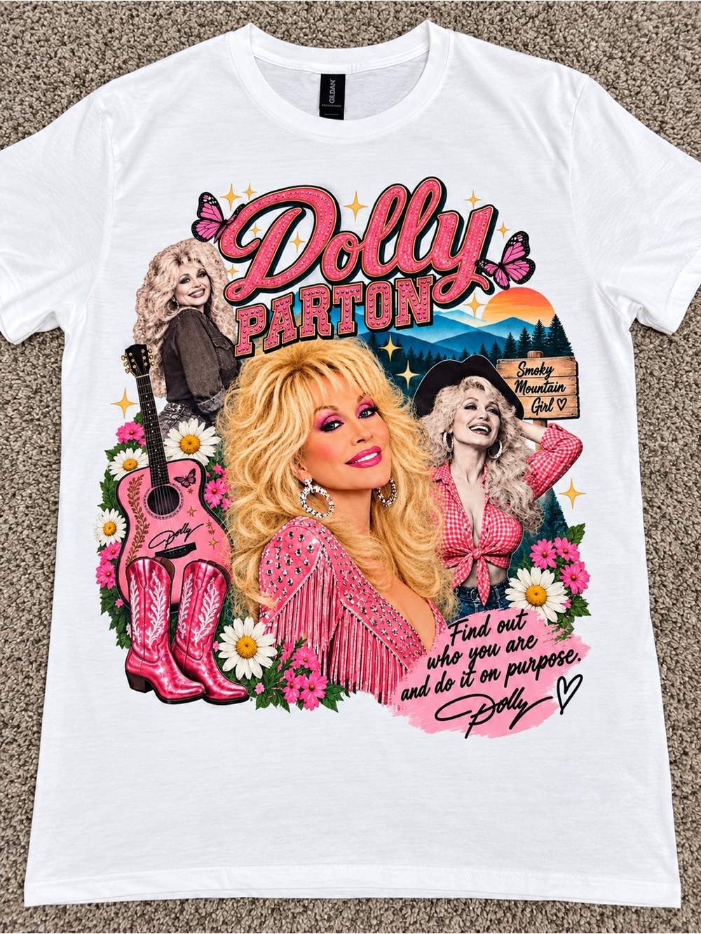 NWOT Dolly Parton T-shirt